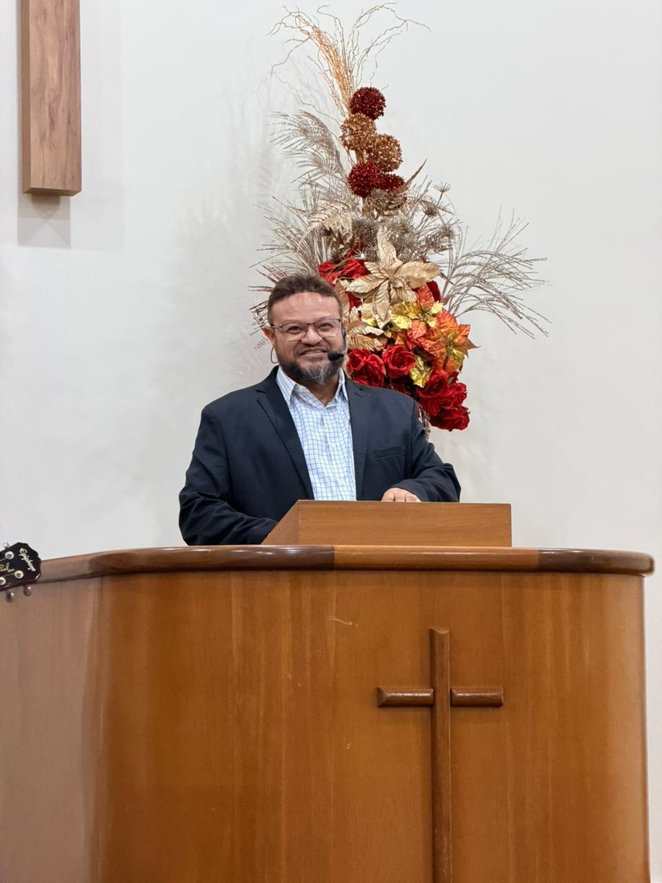 Rev. Edson Luz