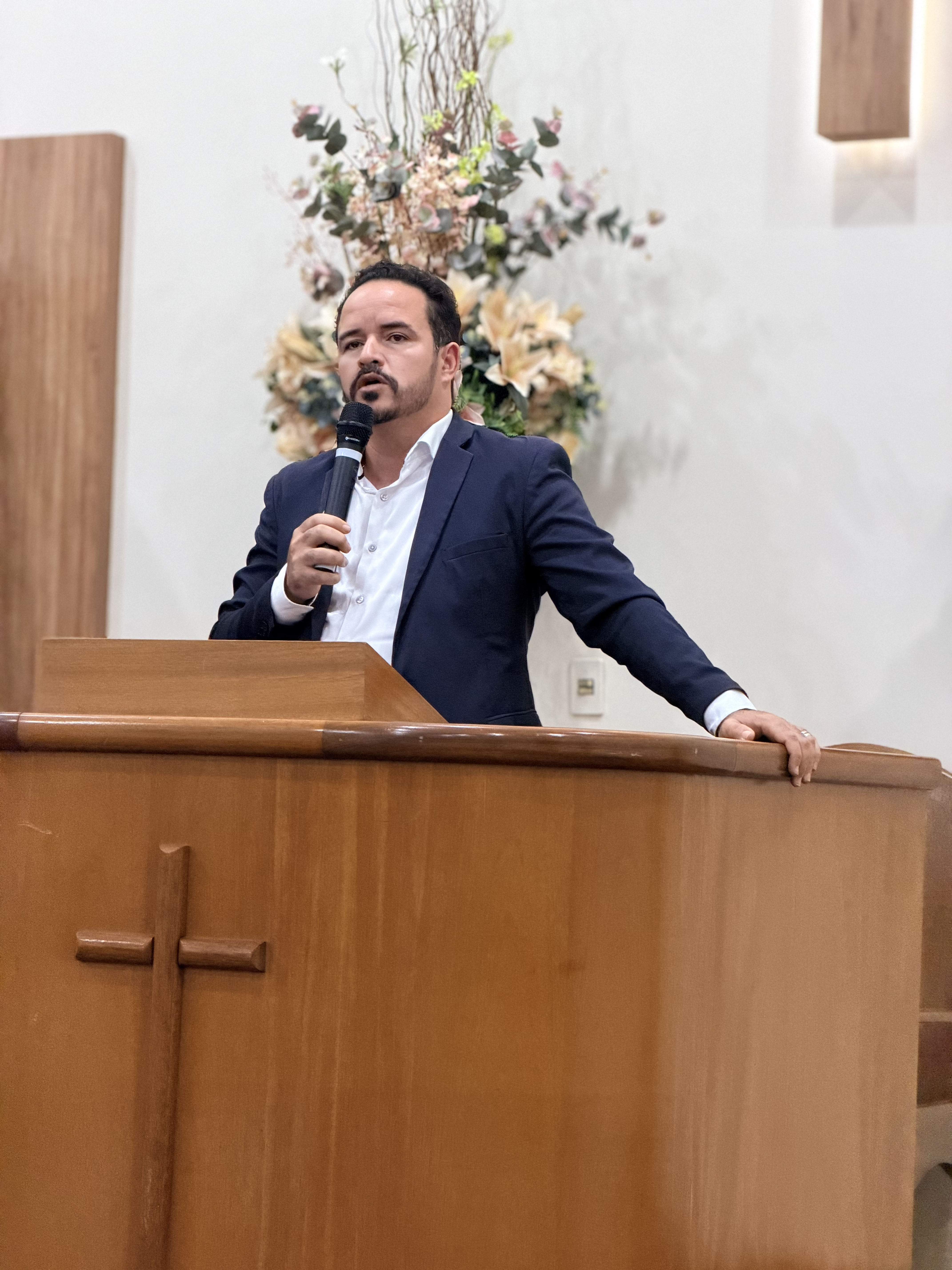 Rev. Marcelo Araújo